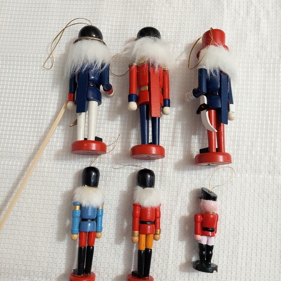 Nutcracker Christmas Tree Ornaments Set Of 6 Wood Free Standing - Picture 2 of 6
